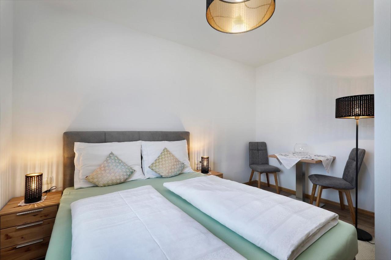 Lothof Apartamento Schenna Exterior foto